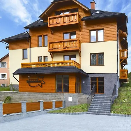 Sasanka Apartment *
